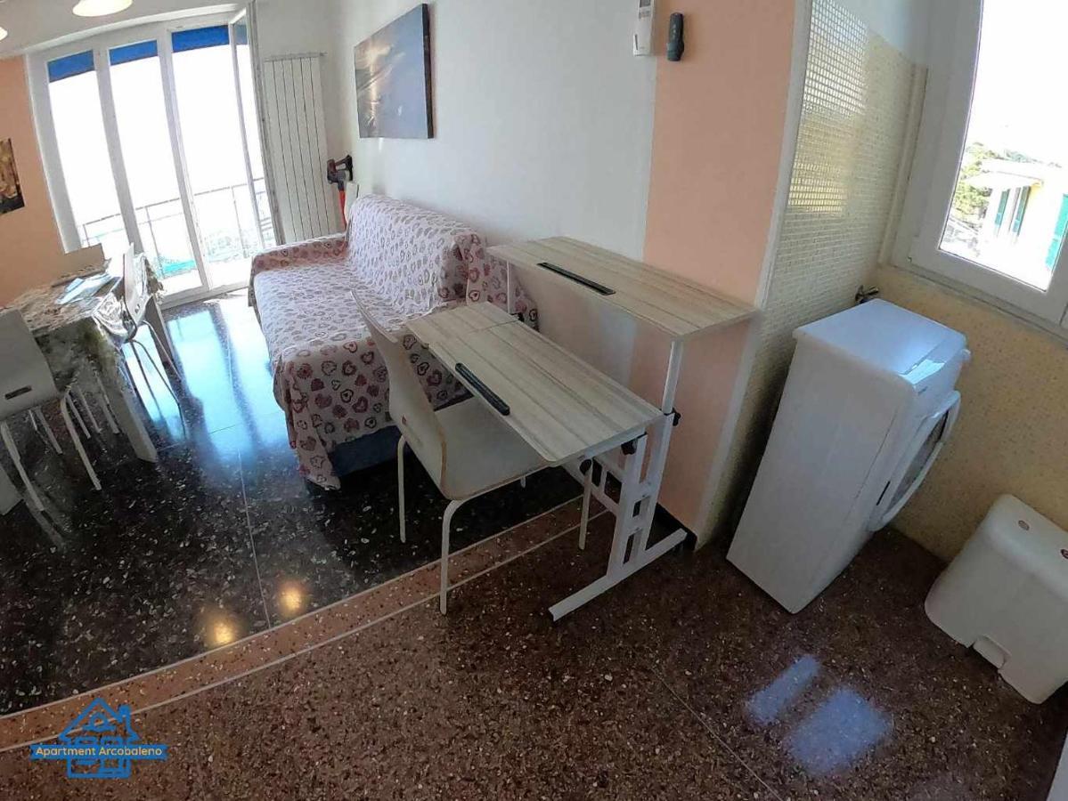 Ferienwohnung Apartament Arcobaleno A 500 Metri Dal Mare Albissola Marina Exterior foto